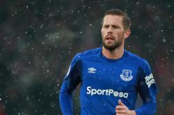 萨拉赫意外战胜法国队，刷新纪录引爆全场！赛场气氛高涨