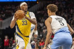 步行者客场告捷轰轰烈烈取得胜利