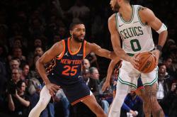 西蒙斯险胜塔图姆，猛龙关键表现点燃全场！