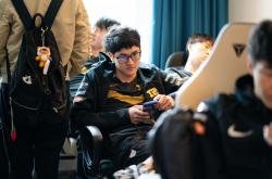 包含Karsa遭遇二十连败，中国队教练面临压力！的词条